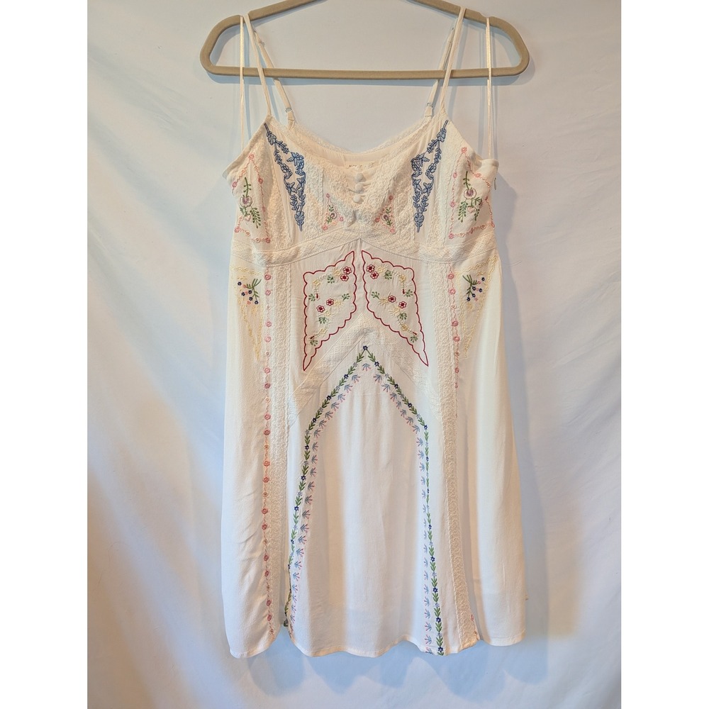 Altar'd State Parker White Floral Embroidered Lace Mini Dress XS NWT Boho - Picture 4 of 8